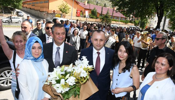 CHP’li Özel: Cumhurbaşkanı Erdoğan'a, emekli maaşının asgari ücrete çıkarılması gerektiğini söyledim