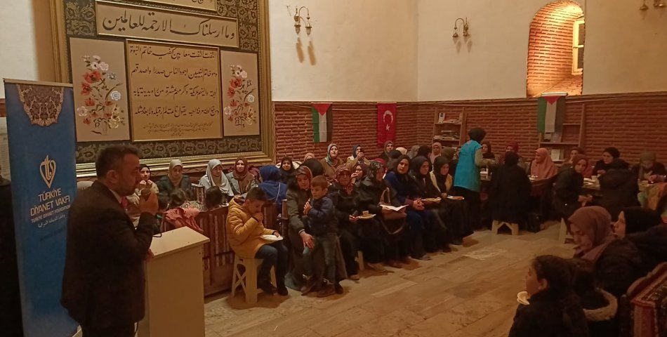 Amasya’da Filistin için toplu iftar ve dua