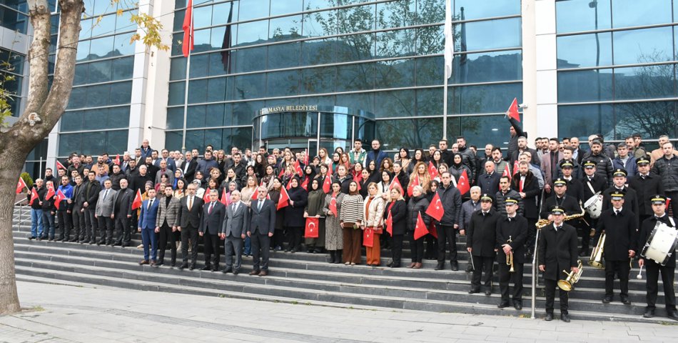 Amasya Belediyesi’nden şehitlere saygı 