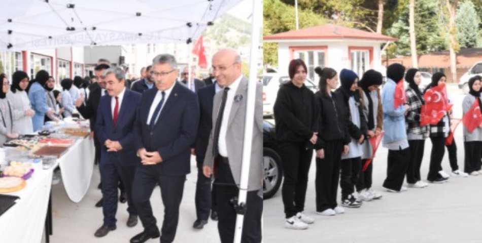 Amasya’da lise öğrencilerden Filistinli kardeşlerine kermes