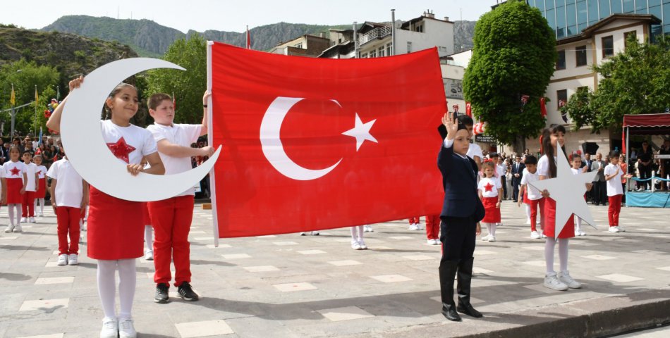 Amasya’da 23 Nisan coşkuyla kutlandı