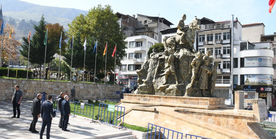 Amasya Belediyesi, Atatürk Anıtını bakım ve onarımdan geçirdi