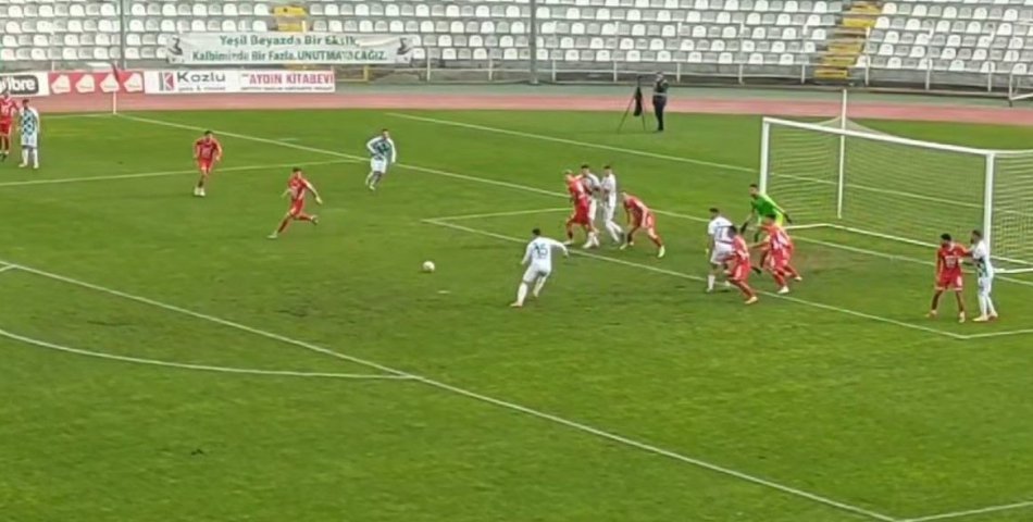 Amasyaspor evinde lidere kaybetti