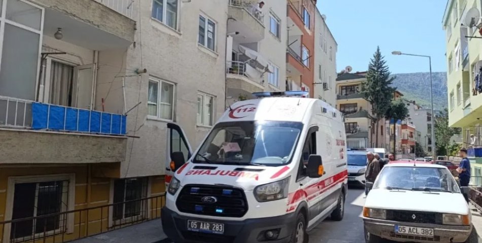 Yalnız yaşayan adam evinde ölü bulundu
