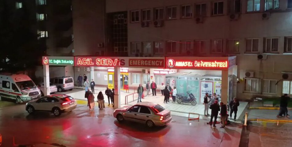 Mevlit yemeğinde 22 kişi zehirlenme şüphesiyle hastaneye başvurdu