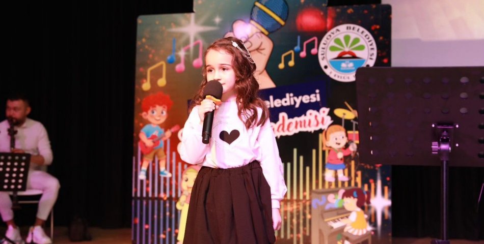 Minik sesler sahneyi salladı