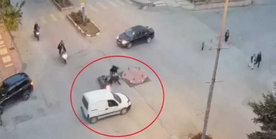 Ticari araca çarpmamak için fren yapan motosiklet sürücüsü yaralandı