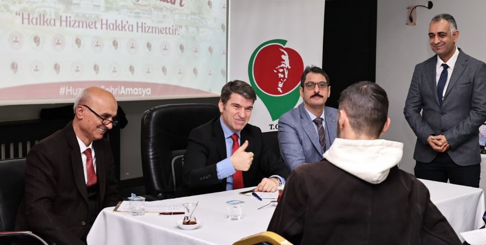 Vali Bakan halkın taleplerine çözüm üretiyor