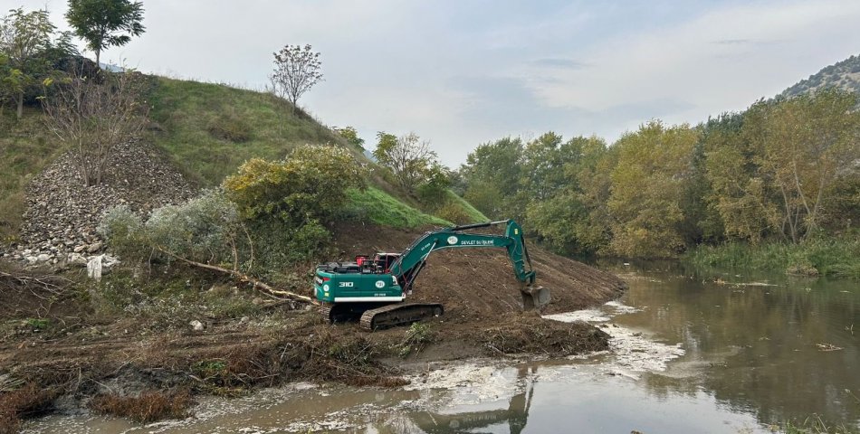 Yeşilırmak temizleniyor