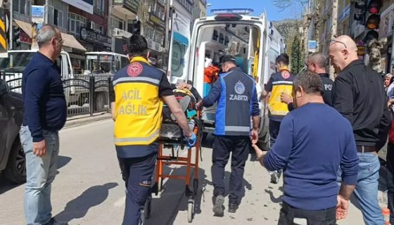 Yaya ’ya otomobilin çarptığı anlar kamerada